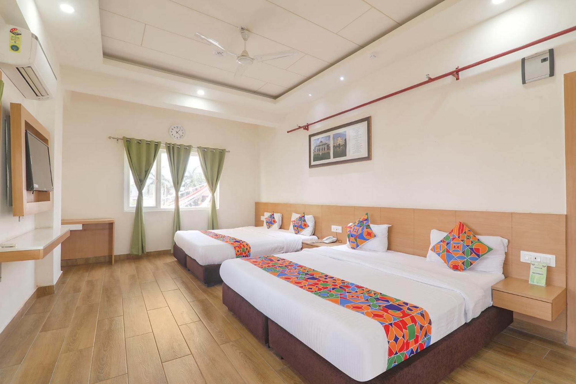 Fabhotel Raghubar Kripa ラクナウ エクステリア 写真
